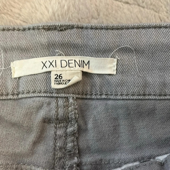 Forever 21 Denim Shorts - Picture 2 of 4